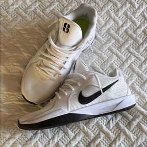 Nike Men's Sabrina White and Black Athletic Shoes